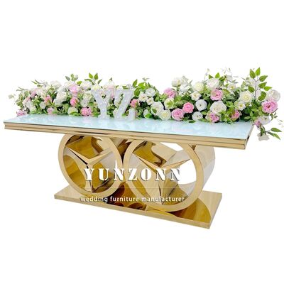 お買い得 ベンツベースのモダンゴールド長方形ダイニングテーブル 高級ウェディングイベント家具 屋外・ホテル用 ガラス/MDFトップ オンライン