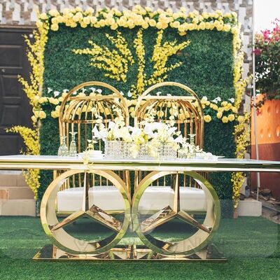 お買い得 モダンスタイルのステンレス鋼枠 結婚式食卓 新型屋外ホテルの家具 パーティやイベント用 ガラスとMDF オンライン